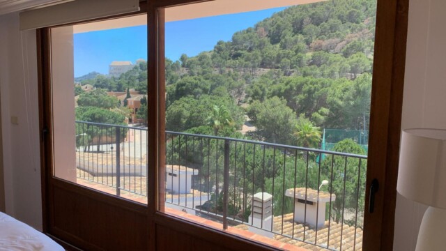 Protects Interiors from UV Damage UV window film protects furniture, hardwood flooring, curtains and artwork from fading caused by prolonged sun exposure — one of the best window treatments for interior protection in hot climates.