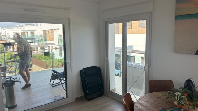 About us, our solar window film installation team